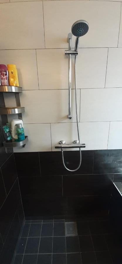 Charlotte, Not For Parties, Not A Hotel, Room With Shared Bathroom, No Kitchen Амстердам Екстериор снимка