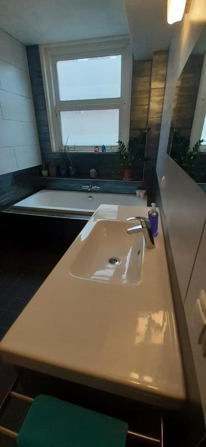 Charlotte, Not For Parties, Not A Hotel, Room With Shared Bathroom, No Kitchen Амстердам Екстериор снимка